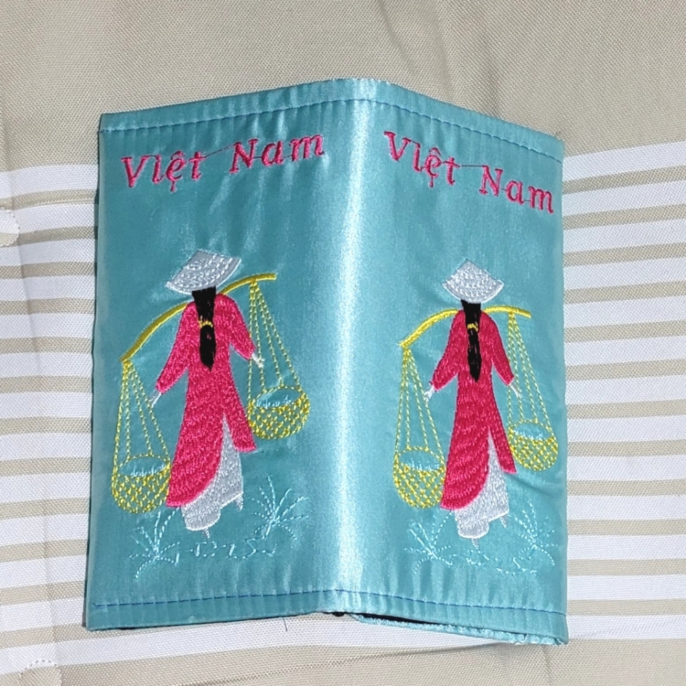 Vietnam Silk Hand Embroidered Women's Bifold Wallet - Blue - Picture 8 of 11